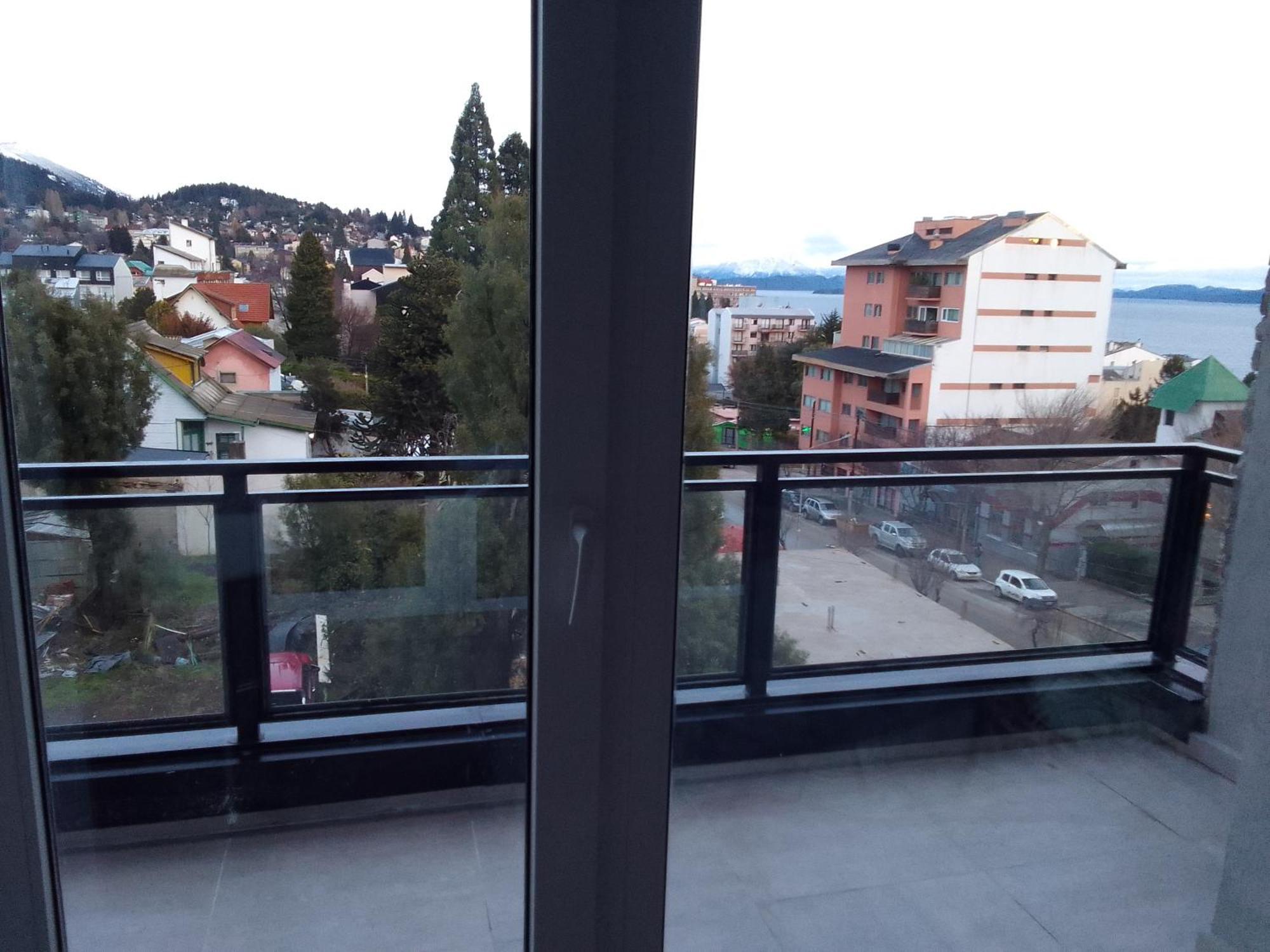 M Apartment *